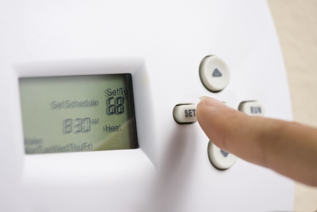 hand setting schedule on thermostat