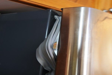 Fridge that won't close