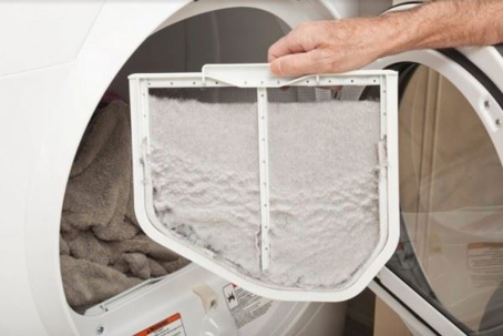 dirty dryer lint trap