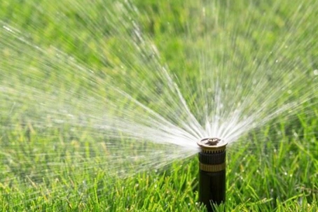 lawn sprinkler