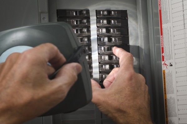 outlet stopped working not breaker